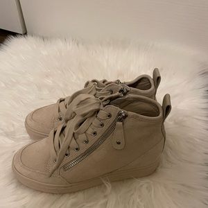Taupe Steve Madden hidden heel sneaker